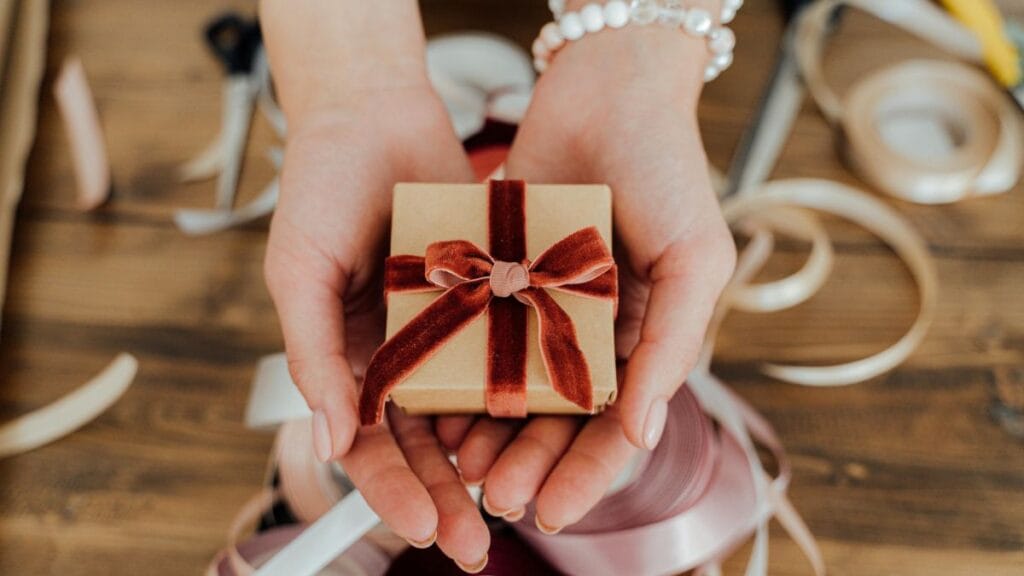 Happy birthday girl wishes Heartfelt gift