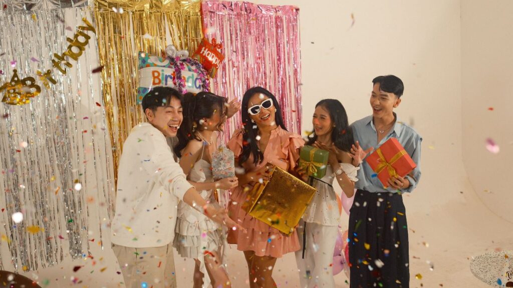 How to Plan a Surprise Birthday Party 9 Brilliant Steps That Keep the Secret Surprise Birthday Party wishes